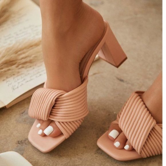 !! NEW !! Sustainable Square Toe Block Heel Mules in Blush - Picture 5 of 12